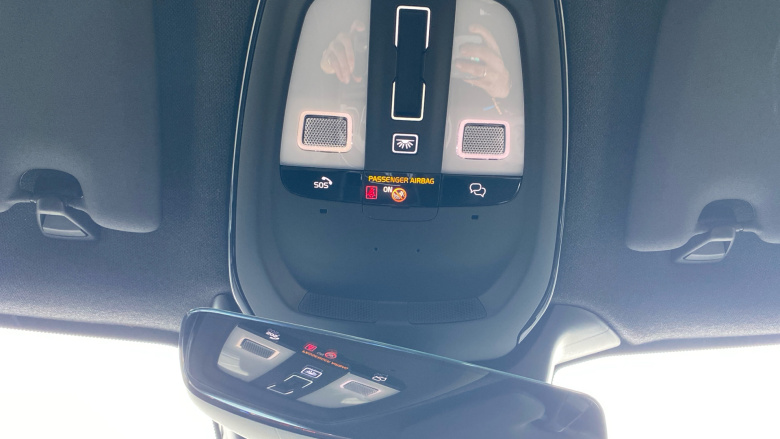 Volvo XC40 2.0 B3P Ultimate Dark 5dr Auto Petrol Estate